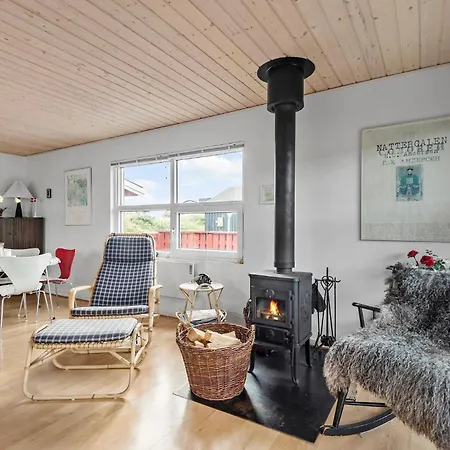 Holiday home 2 Bedroom Stunning In